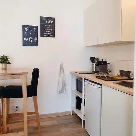 Apartmán Fonctionnel Au Calme Avec Garage Individuel Et Balcon *