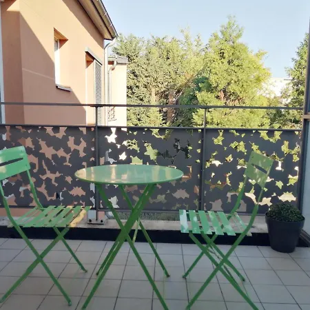 Fonctionnel Au Calme Avec Garage Individuel Et Balcon Apartmán Lyon