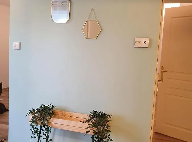 Fonctionnel Au Calme Avec Garage Individuel Et Balcon Апартаменты *